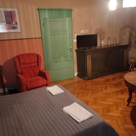 San Petronio Room And Suite Rooms - By Bolognacentro Luxuryh Luaran gambar