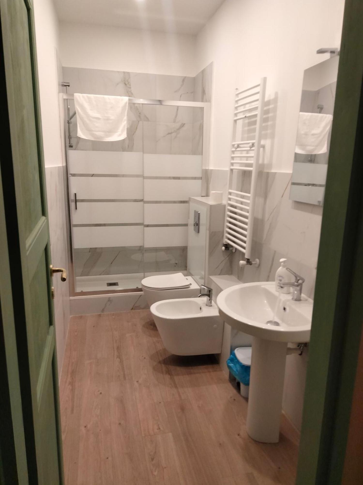 San Petronio Room And Suite Rooms - By Bolognacentro Luxuryh Luaran gambar